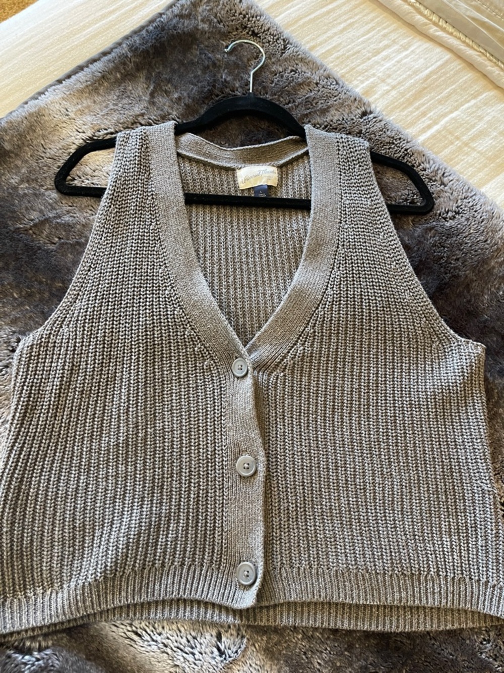 Universal Thread Gray V-Neck Button-Front Knit Sweater Vest